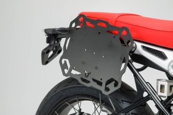 UNIVERSAL SIDE BRACKET R