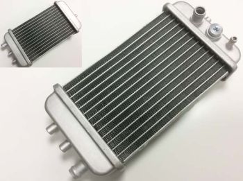 Radiator with sensor place Derbi Senda / Aprilia RXSX 06- / Gilera SMTRCR
