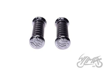 Gripid hülssiga, metall graveering - must