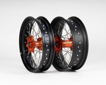 Sixty5 KTM Supermoto Black/Orange wheel set 3.5-17/5.0-17