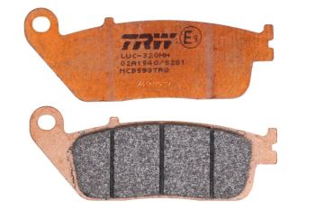 TRW Piduriklotsid MCB598TRQ TRW paagutaja, mõeldud kasutamiseks maantee/võidusõit sobib BMW; CAGIVA; HONDA; HYOSUNG; KAWASAKI; KYMCO; MOTO GUZZI; PEUGEOT; SUZUKI; TRIUMPH; YAMAHA