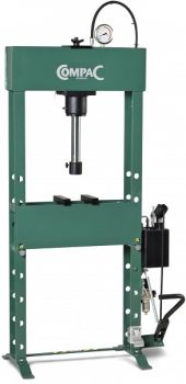 HÜDROPRESS 25T JALGPUMP. KÜLGLIIKUV KOLB. PNEUMO KOLVIVÄLJASTUS COMPAC