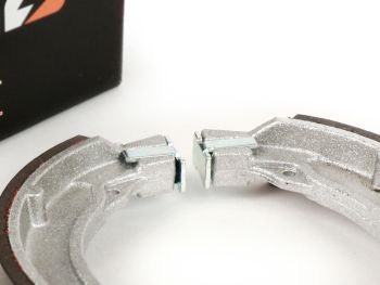 Brake shoes -BGM PRO Ø=127x23 mm- Vespa 8 rear, 1 anchor pin, Vespa Wideframe V1T-V15T (r), V30T-V33T (r), VM (r), VN (r), VL (r), VB (r), VNA1T-VNA2T (r), VNB1T-VNB3T (r), VBA1T (r), VBB1T (r)