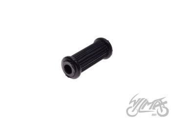 Jalatoe kummist 15 mm auk, Junak