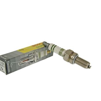 spark plug Bosch UR3CC = CR7E