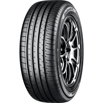 215/65R17 YOKOHAMA BLUEARTH-XT AE61 99V CAA68