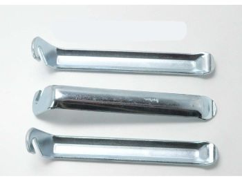 Tire mounting tool set